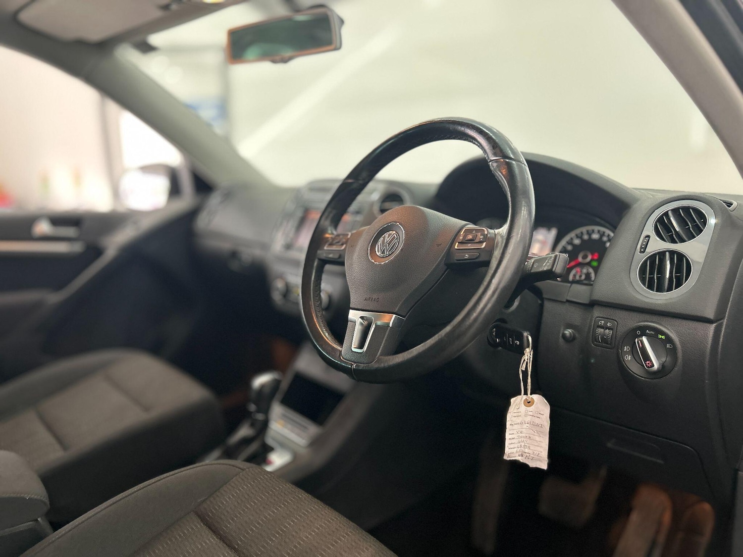Used Volkswagen Tiguan 2012 for sale - 76083687: Photo 22
