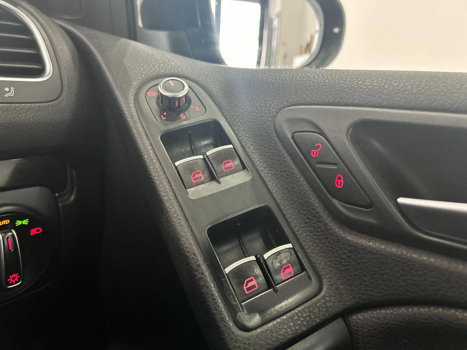 Used Volkswagen Golf 2012 for sale - 76042812: Photo 30