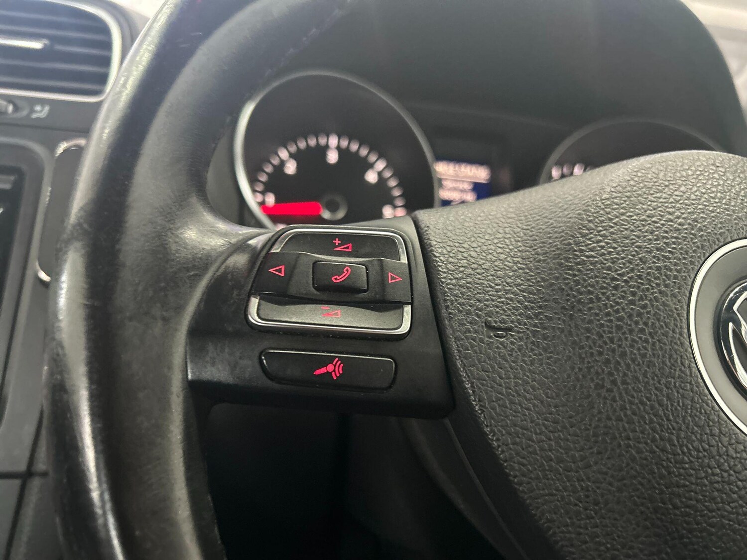 Used Volkswagen Golf 2012 for sale - 76042812: Photo 32