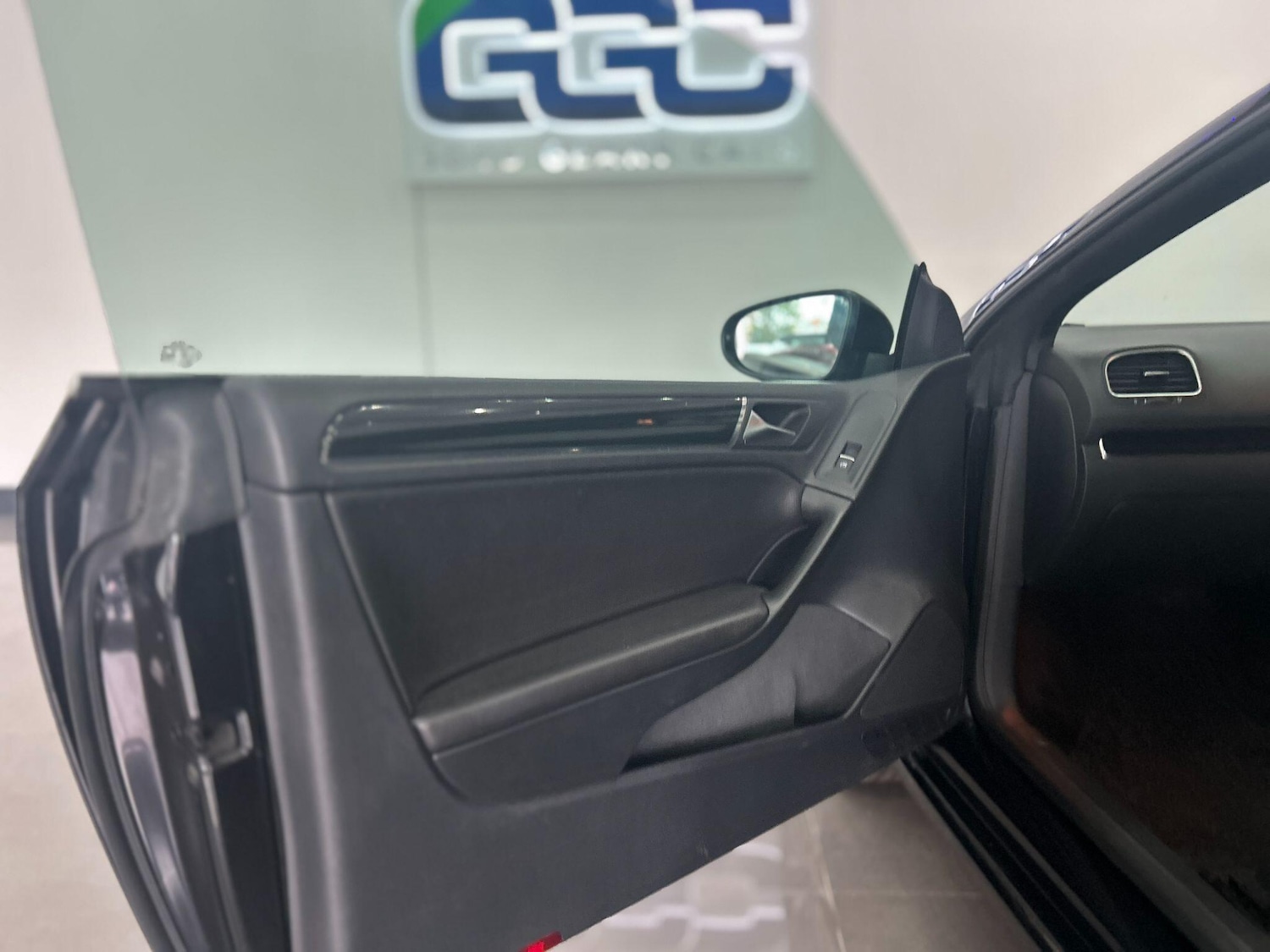 Used Volkswagen Golf 2012 for sale - 76042812: Photo 49