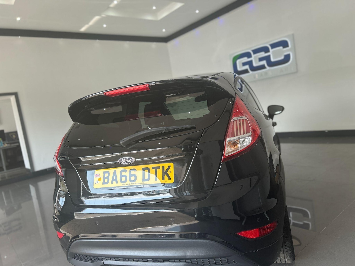 Used Ford Fiesta 2017 for sale - 76306189: Photo 15