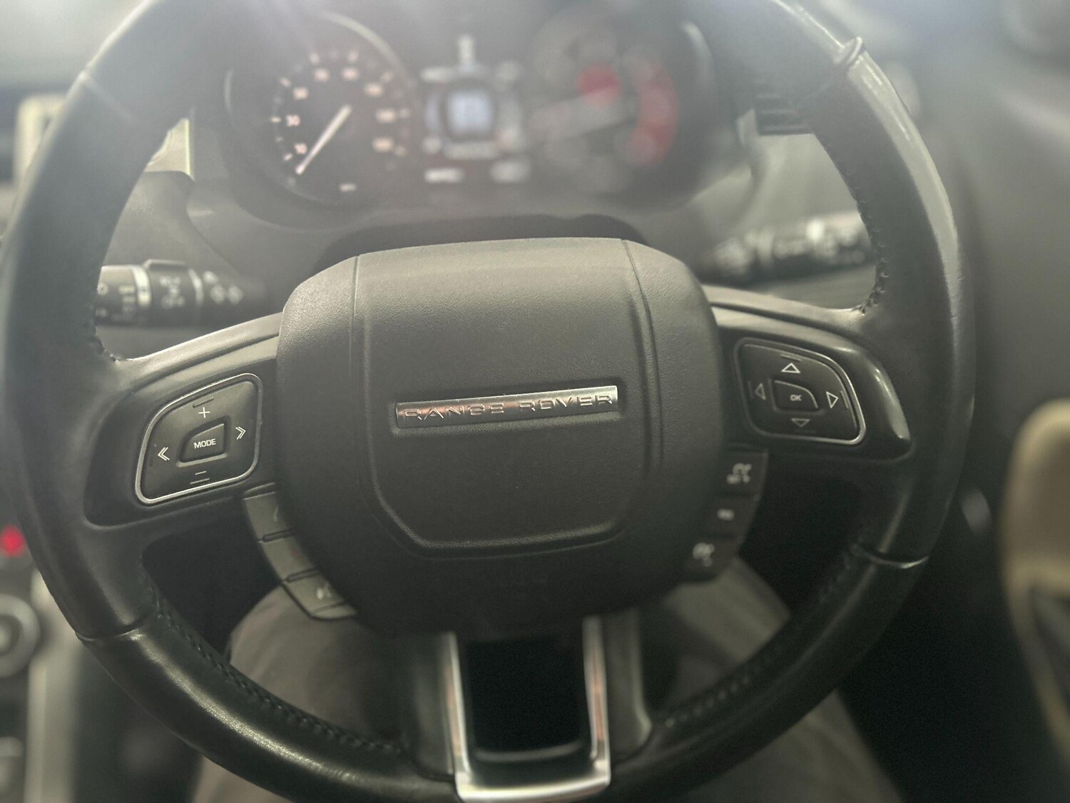 Used Land Rover Range Rover Evoque 2017 for sale - 75927763: Photo 32