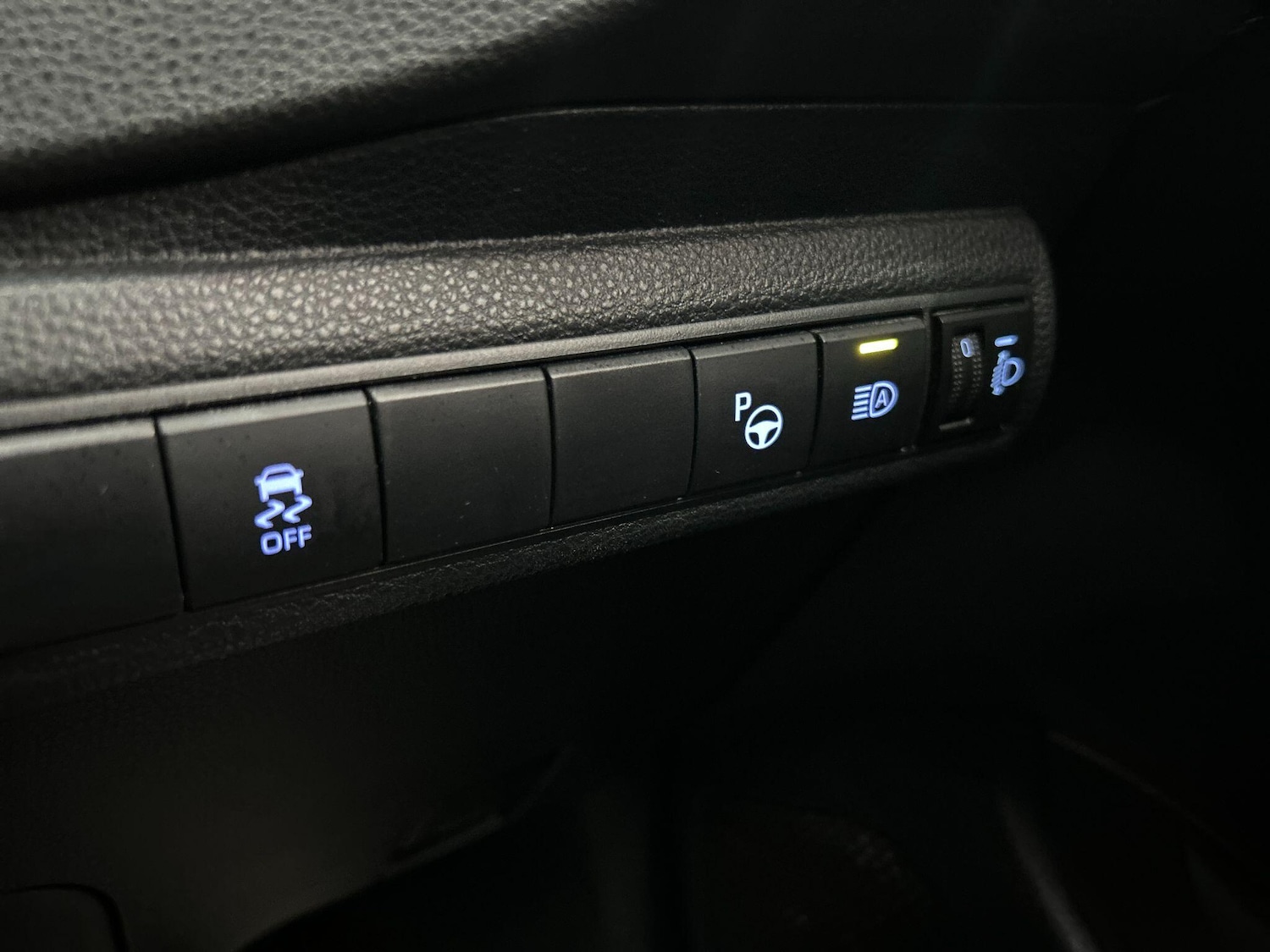 Used Toyota Corolla 2020 for sale - 76307696: Photo 31