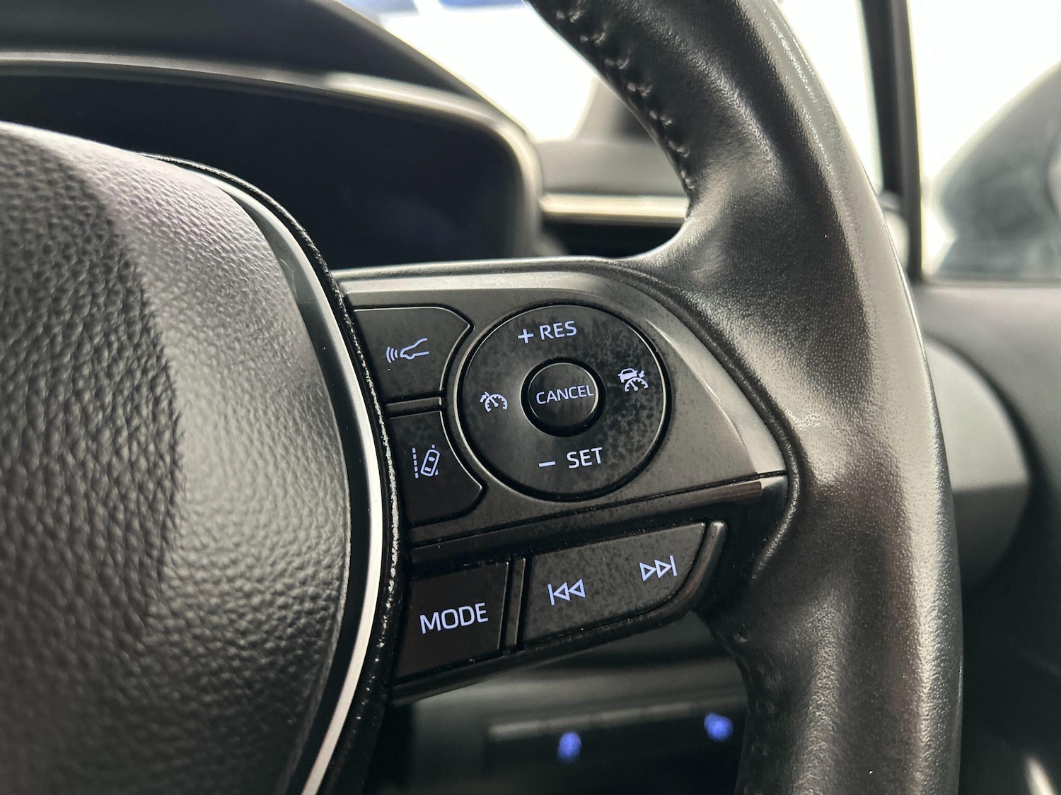Used Toyota Corolla 2020 for sale - 76307696: Photo 32