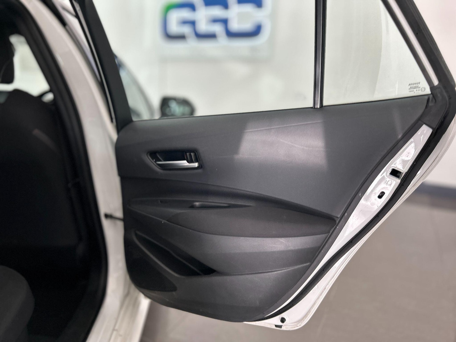 Used Toyota Corolla 2020 for sale - 76307696: Photo 36