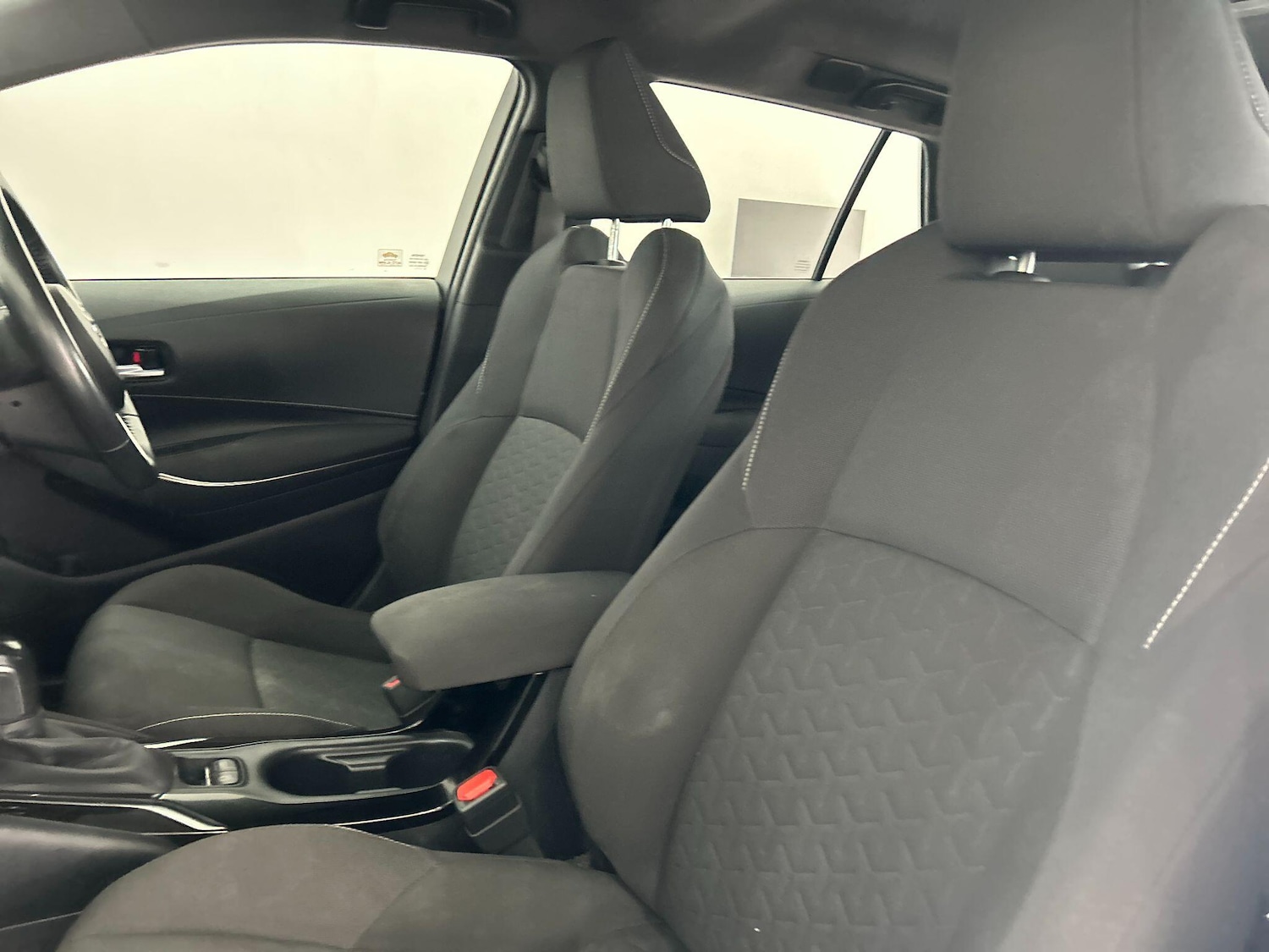 Used Toyota Corolla 2020 for sale - 76307696: Photo 44