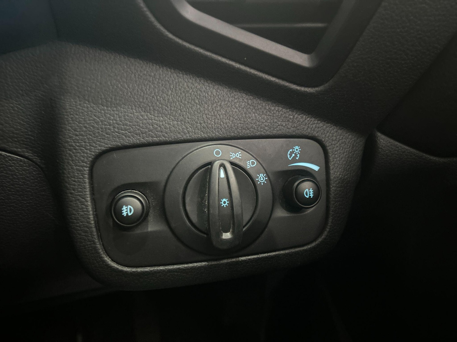Used Ford Kuga 2016 for sale - 76282966: Photo 24