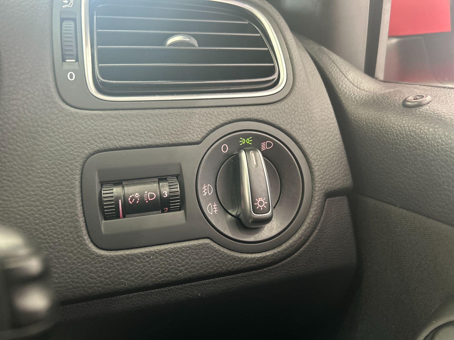 Used Volkswagen Polo 2013 for sale - 76349707: Photo 26