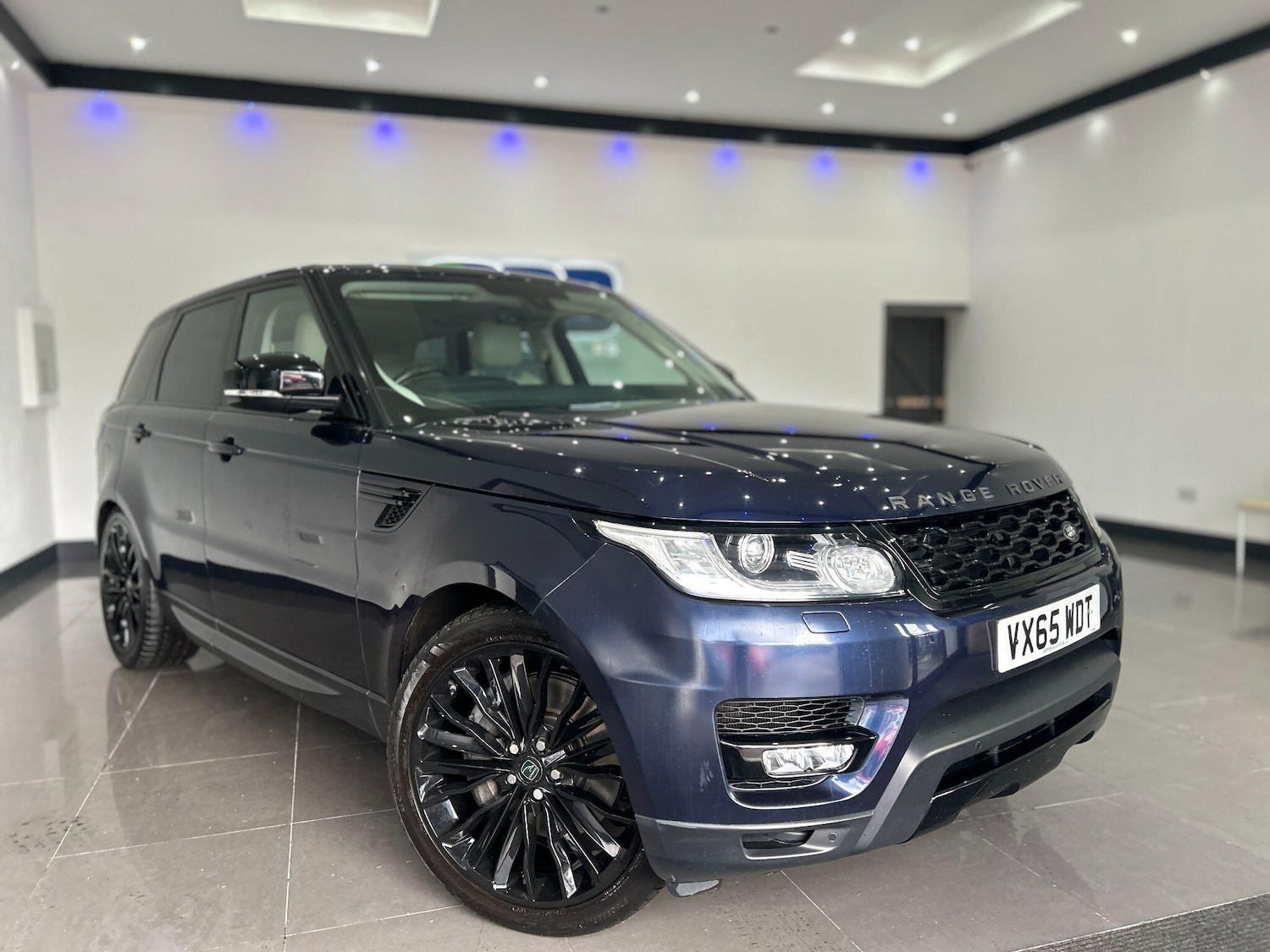 Used Land Rover Range Rover Sport 2015 for sale - 76349152: Photo 1