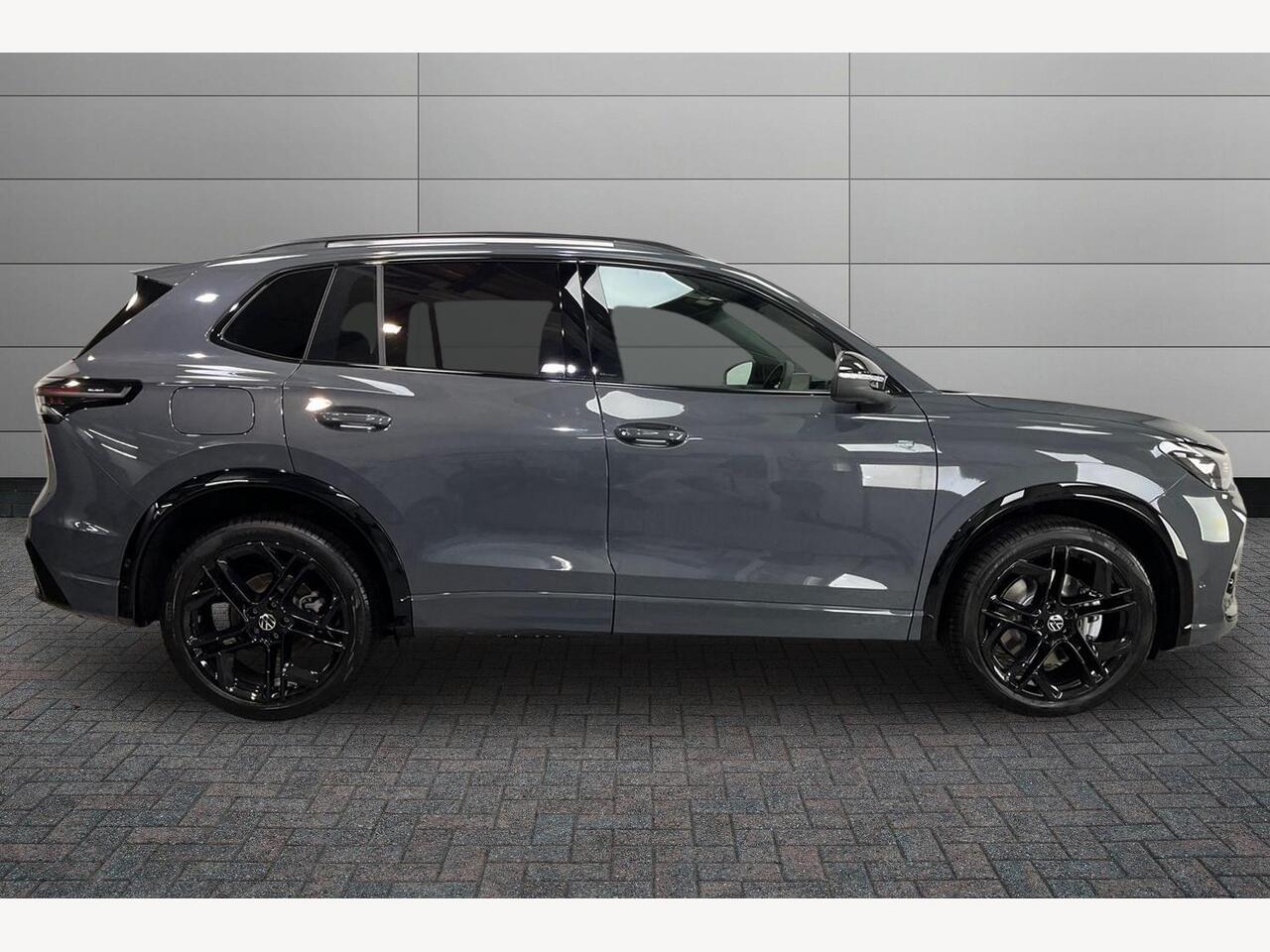 Used Volkswagen Tiguan 2025 for sale - 77032476: Photo 4