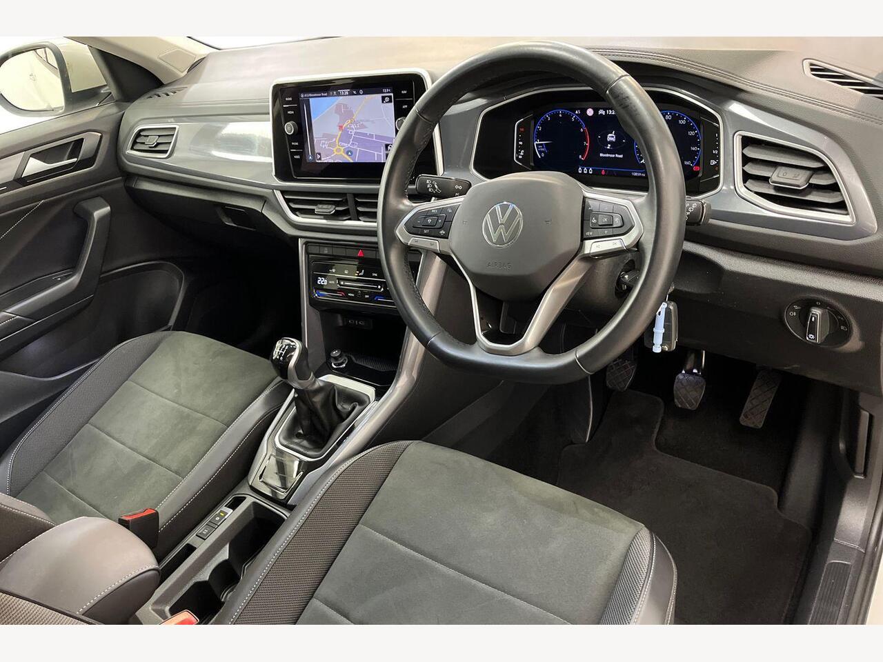 Used Volkswagen T-Roc 2023 for sale - 76676114: Photo 8