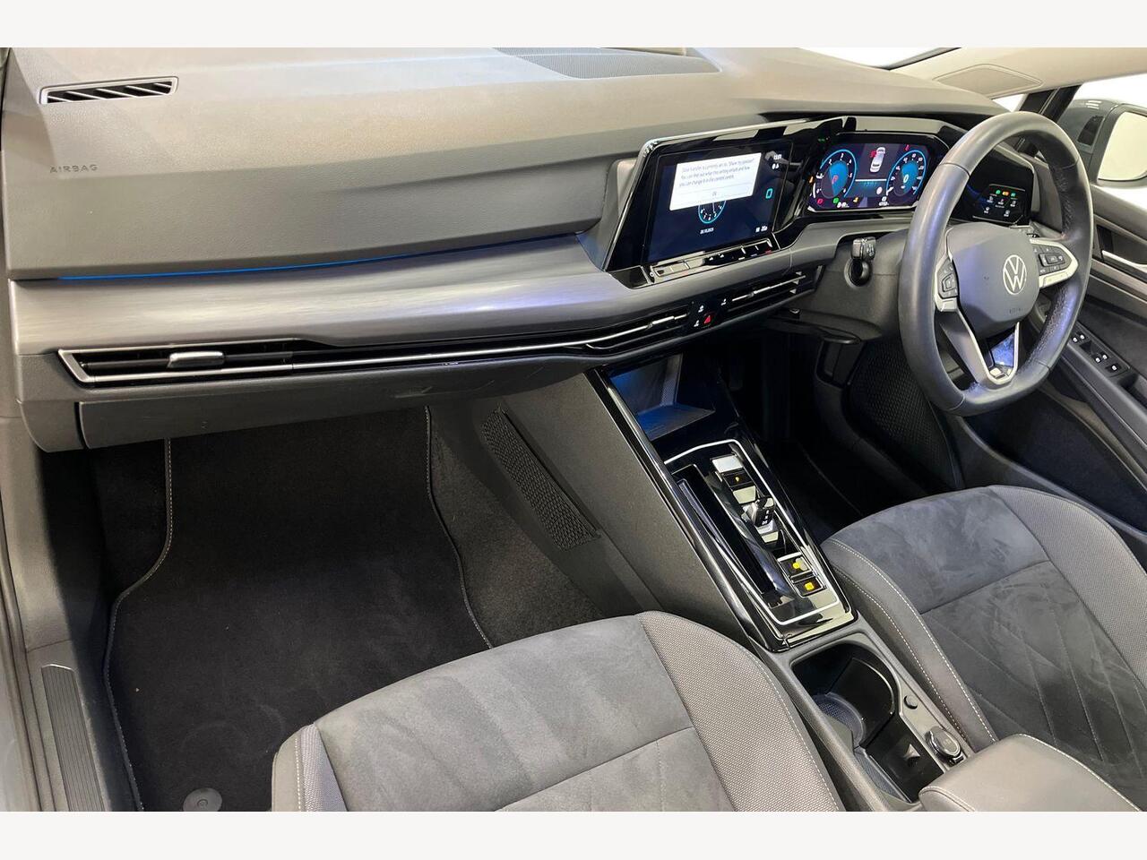 Used Volkswagen Golf 2023 for sale - 76676330: Photo 2