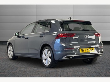 Used Volkswagen Golf 2023 for sale - 76676330: Photo