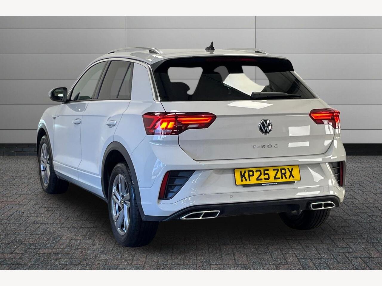 Used Volkswagen T-Roc 2025 for sale - 77280919: Photo 3