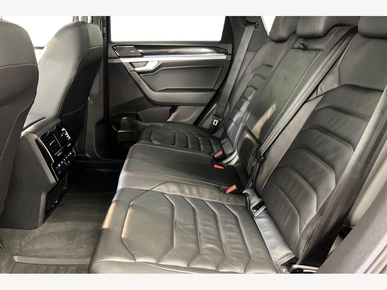 Used Volkswagen Touareg 2019 for sale - 78098776: Photo 10