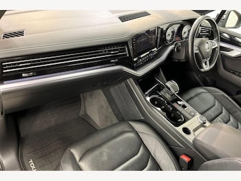 Used Volkswagen Touareg 2019 for sale - 78098776: Photo