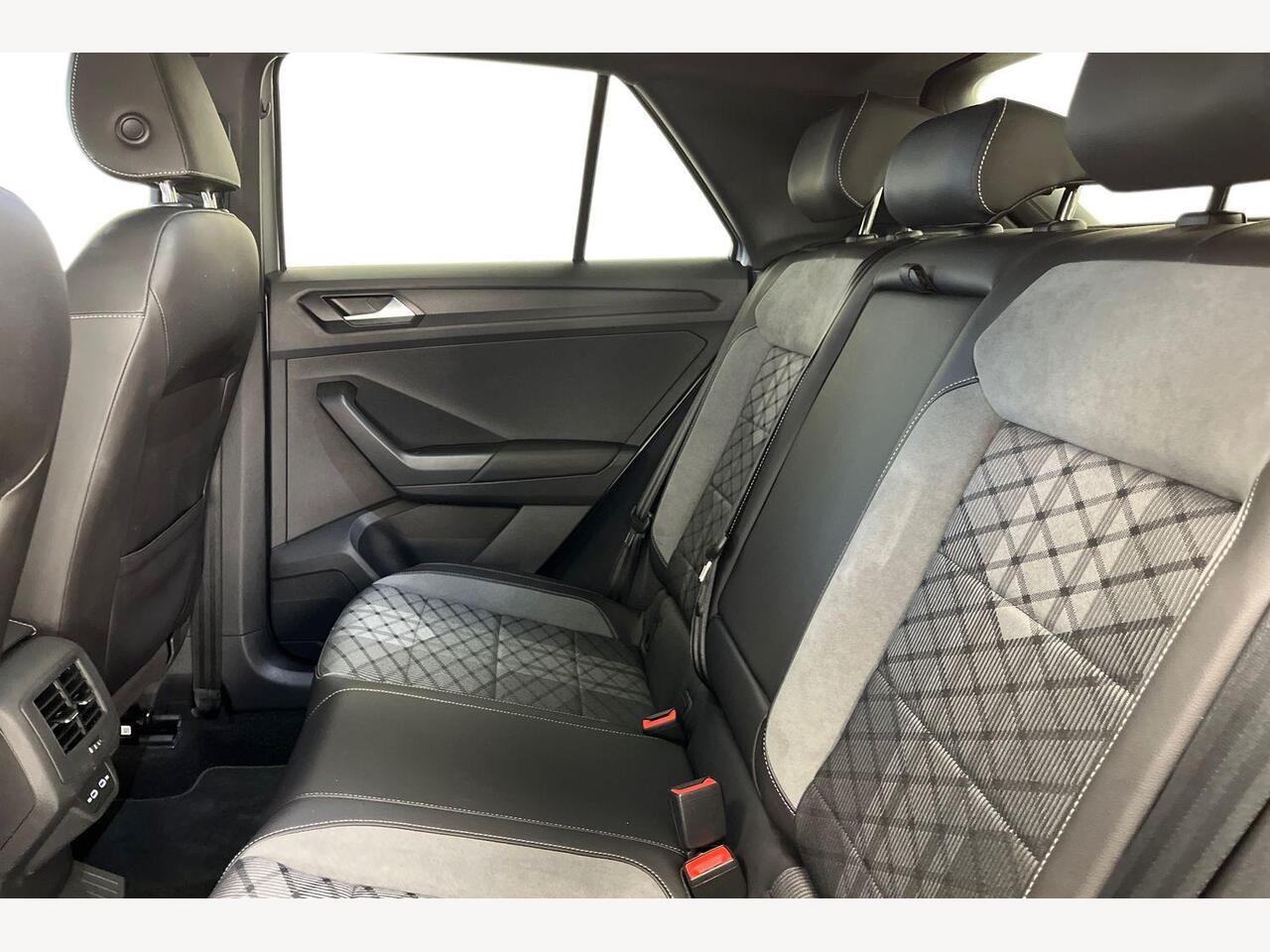 Used Volkswagen T-Roc 2024 for sale - 78005488: Photo 10