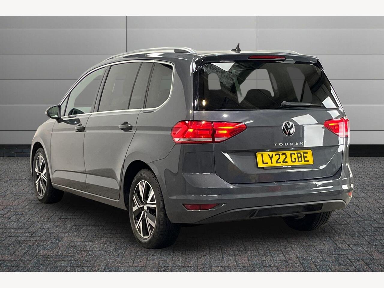 Used Volkswagen Touran 2022 for sale - 77885110: Photo 3