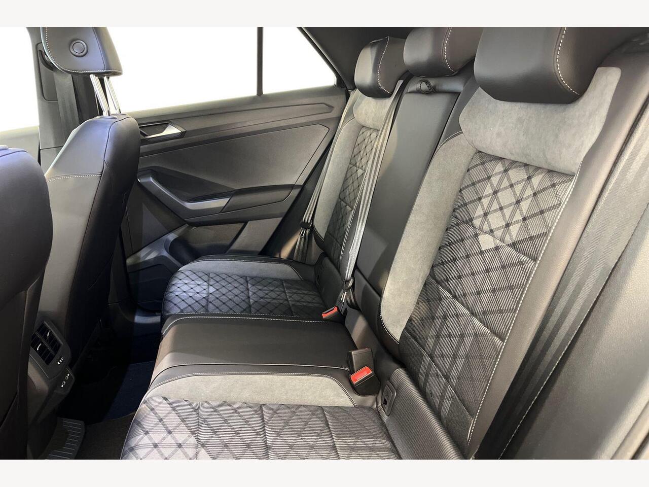 Used Volkswagen T-Roc 2025 for sale - 77423632: Photo 10