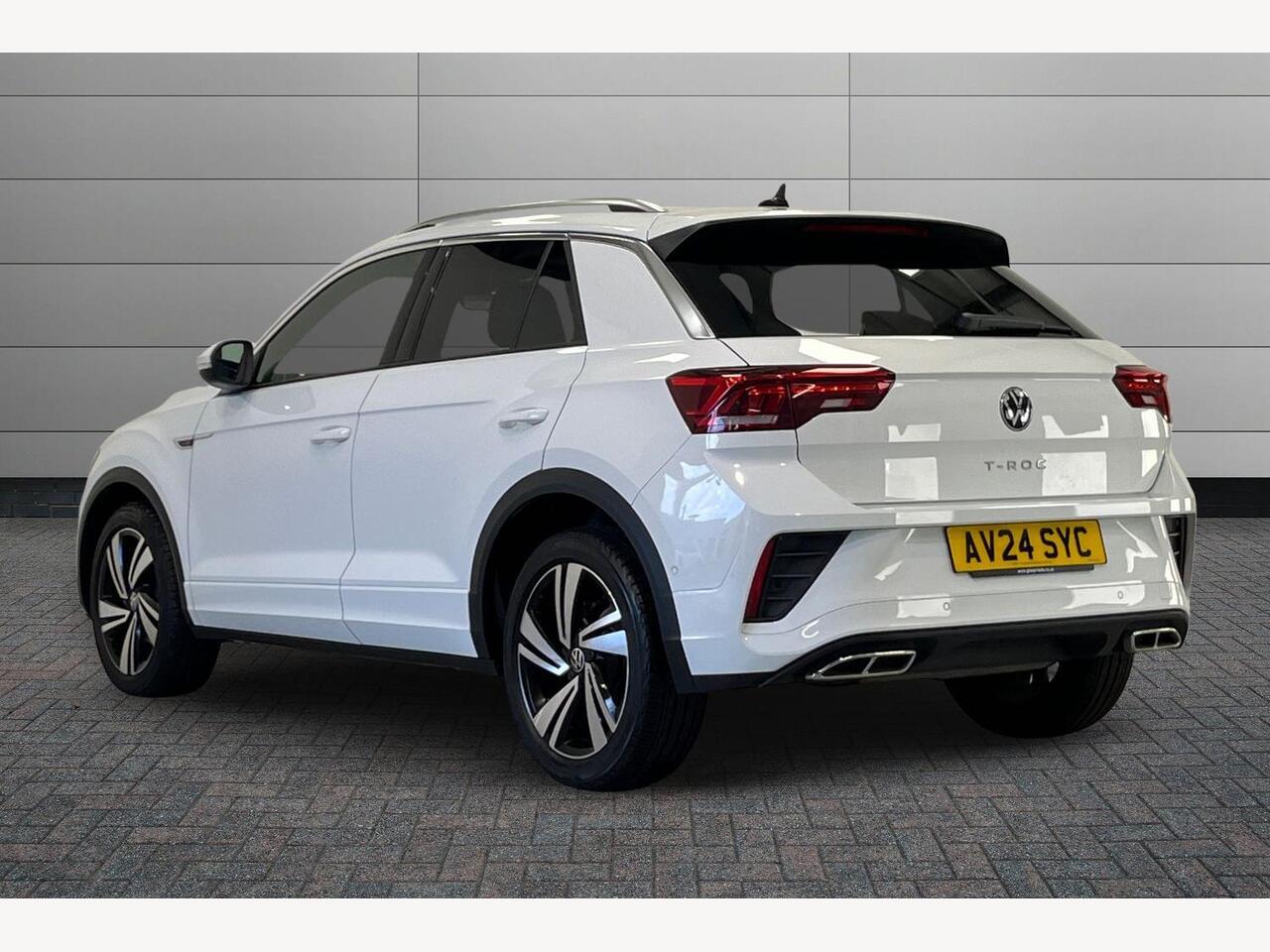 Used Volkswagen T-Roc 2024 for sale - 76677141: Photo 3