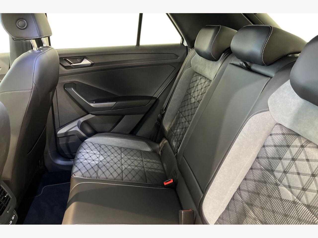 Used Volkswagen T-Roc 2025 for sale - 76679966: Photo 10