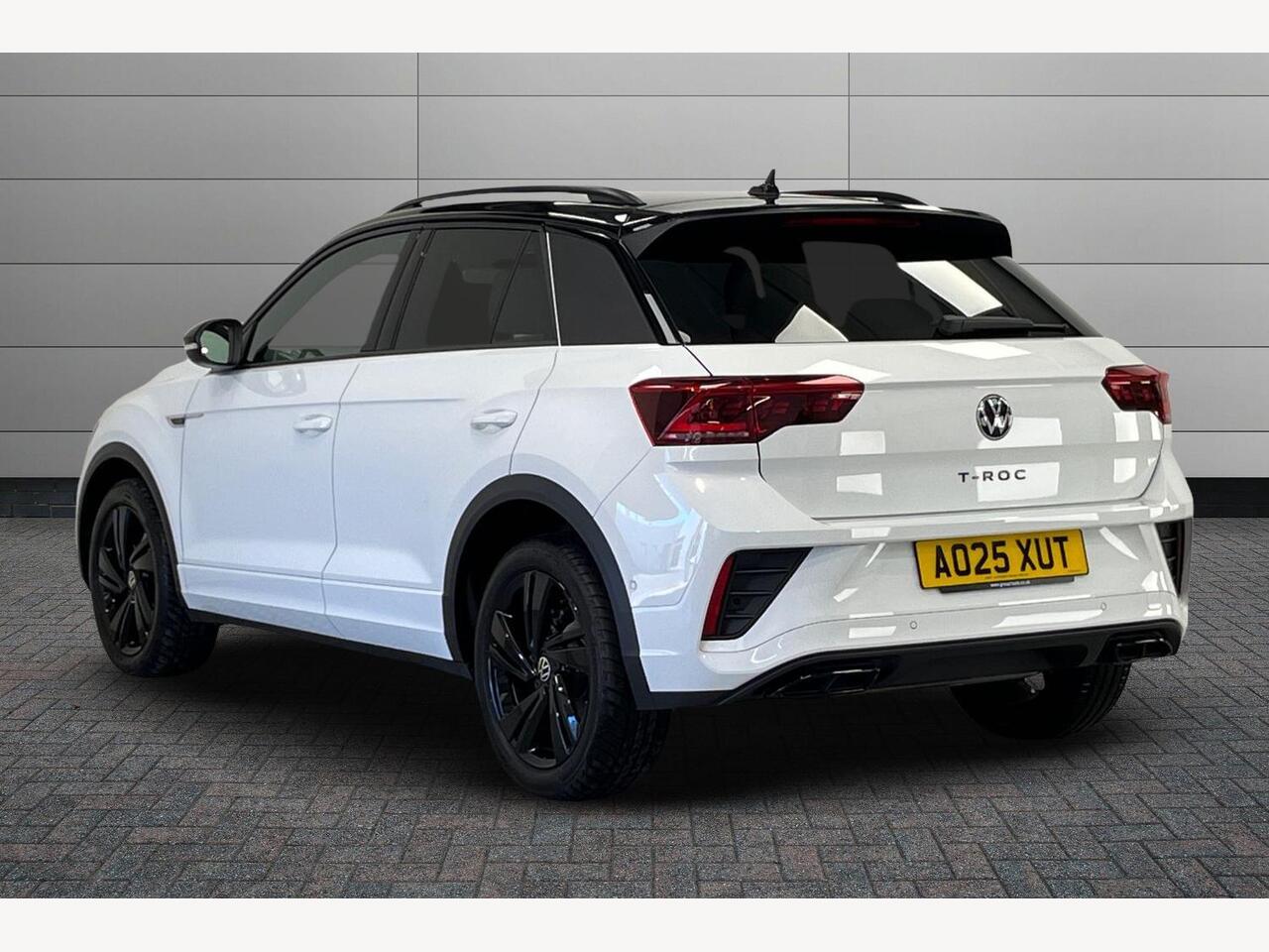 Used Volkswagen T-Roc 2025 for sale - 76679966: Photo 3