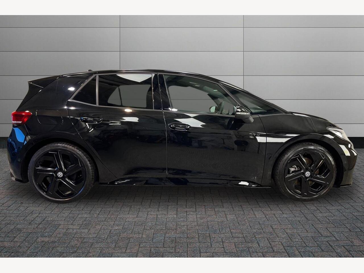 Used Volkswagen ID.3 2025 for sale - 76679219: Photo 5