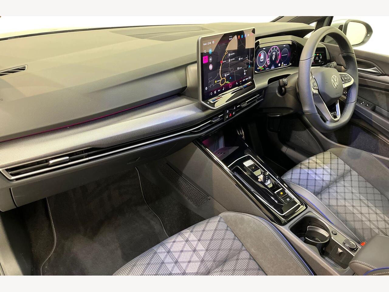 Used Volkswagen Golf 2026 for sale - 77442461: Photo 2