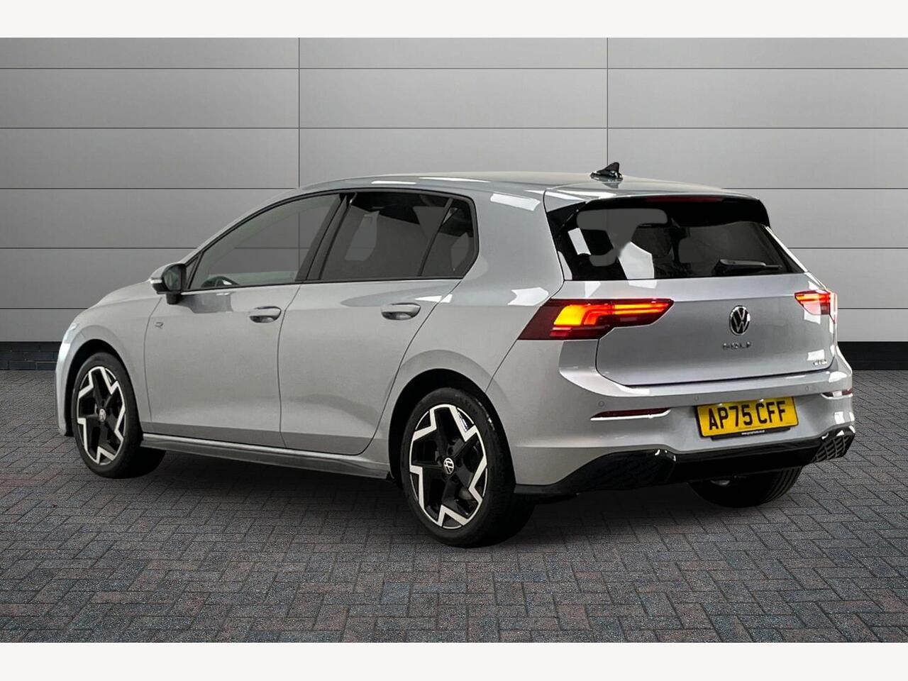 Used Volkswagen Golf 2026 for sale - 77442461: Photo 3