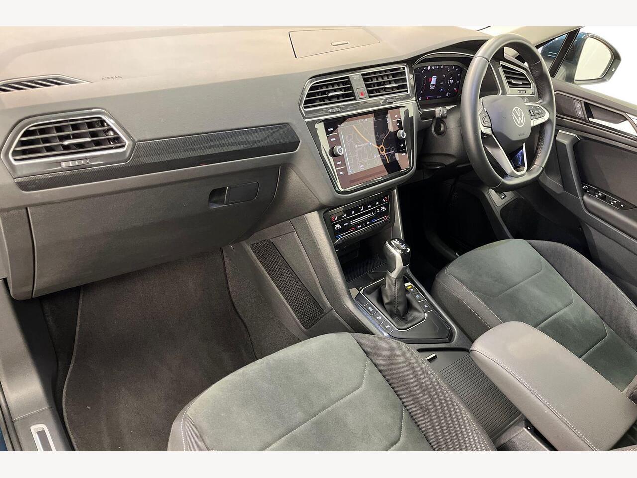 Used Volkswagen Tiguan 2023 for sale - 77809889: Photo 2