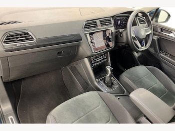 Used Volkswagen Tiguan 2023 for sale - 77809889: Photo