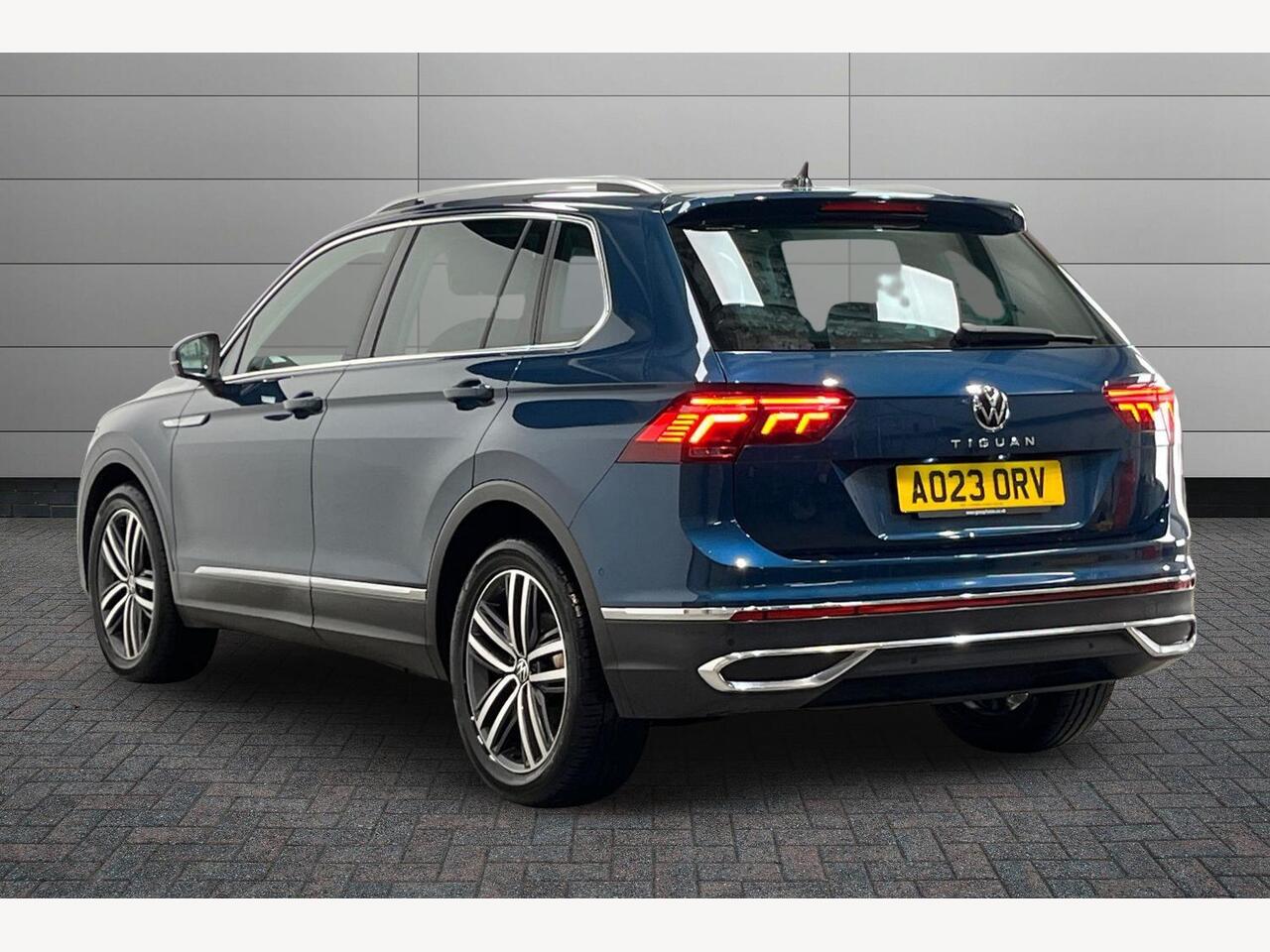 Used Volkswagen Tiguan 2023 for sale - 77809889: Photo 3