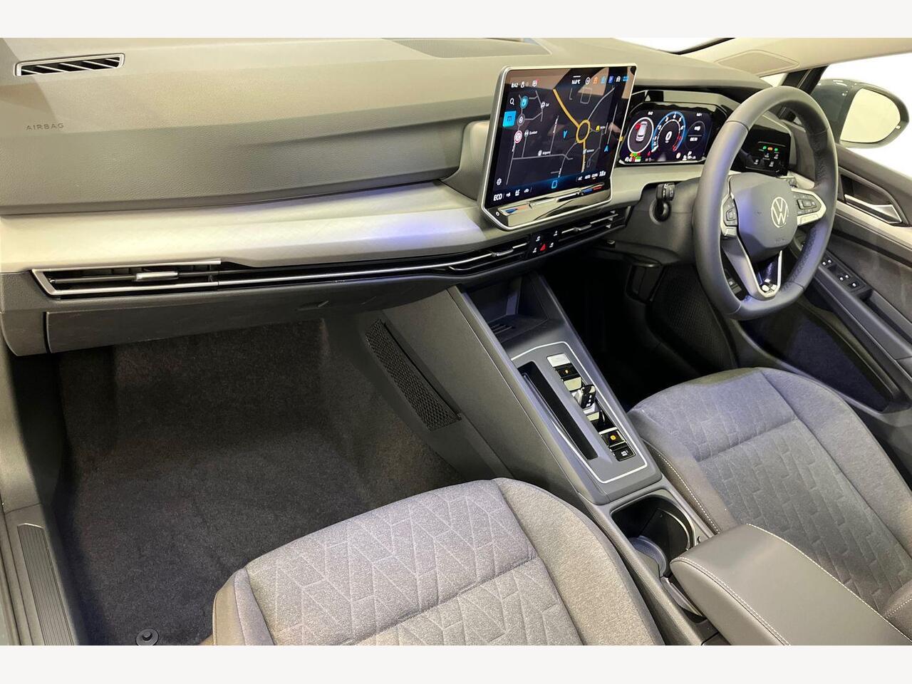 Used Volkswagen Golf 2025 for sale - 76678350: Photo 2