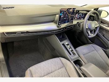 Used Volkswagen Golf 2025 for sale - 76678350: Photo