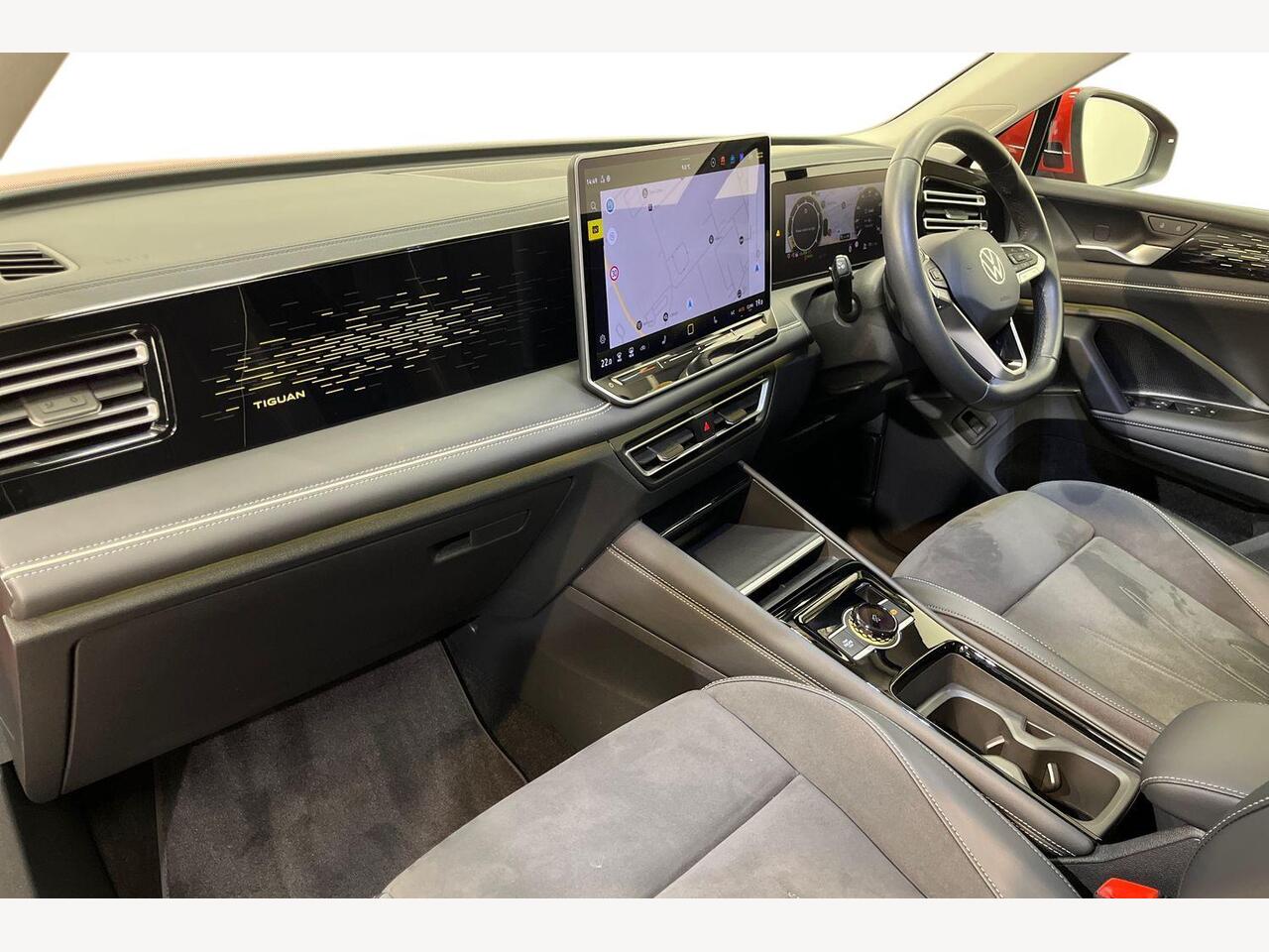 Used Volkswagen Tiguan 2024 for sale - 77280958: Photo 2