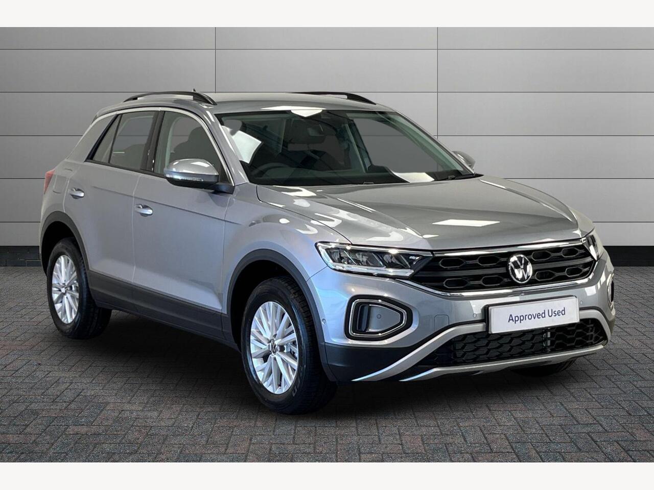 Used Volkswagen T-Roc 2025 for sale - 76679648: Photo 1