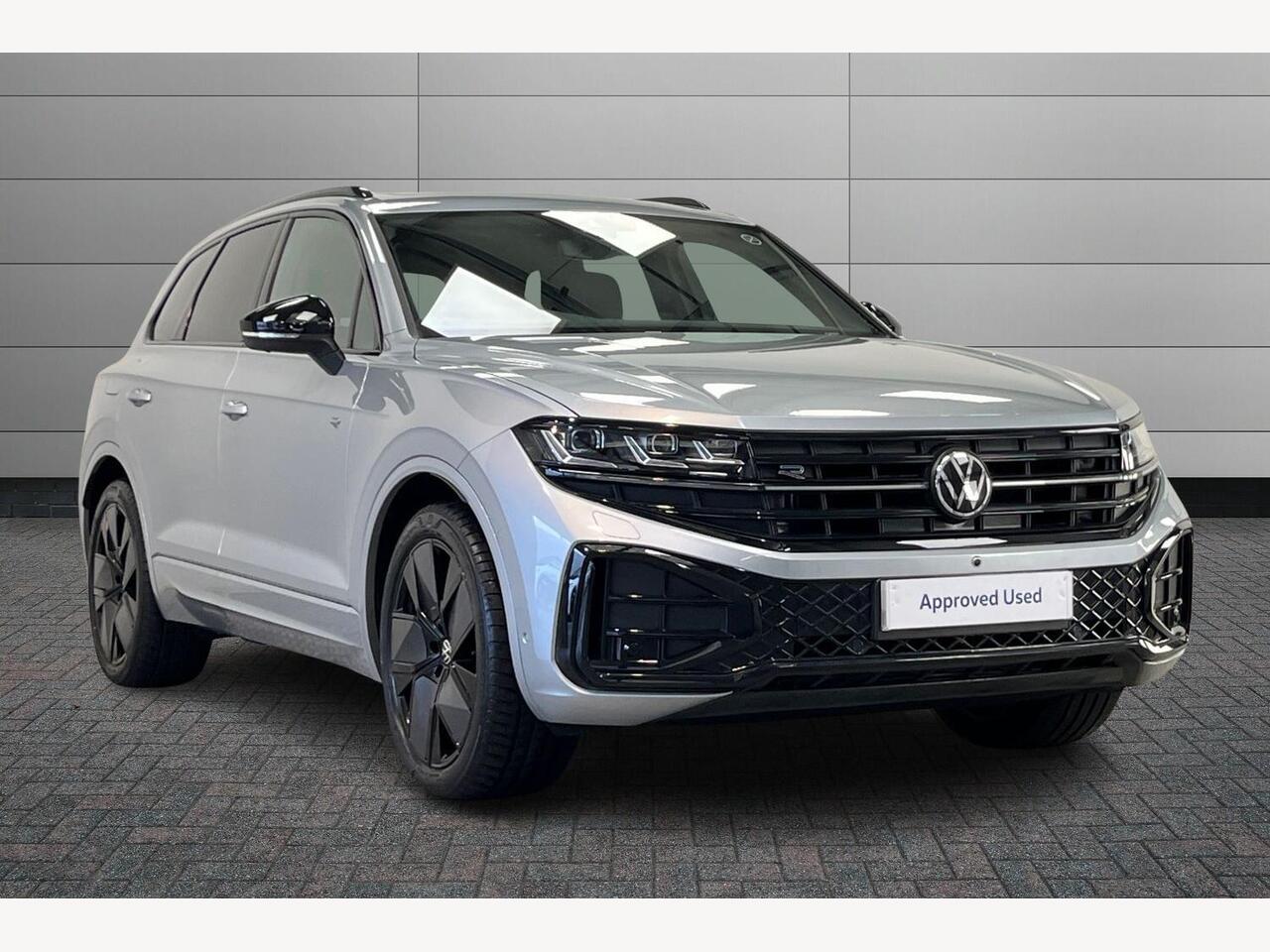 Used Volkswagen Touareg 2025 for sale - 76787917: Photo 1