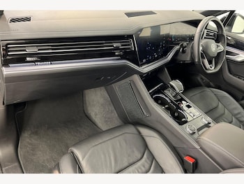 Used Volkswagen Touareg 2025 for sale - 76787917: Photo