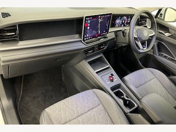 Used Volkswagen Touran 2026 for sale - 78333260: Photo