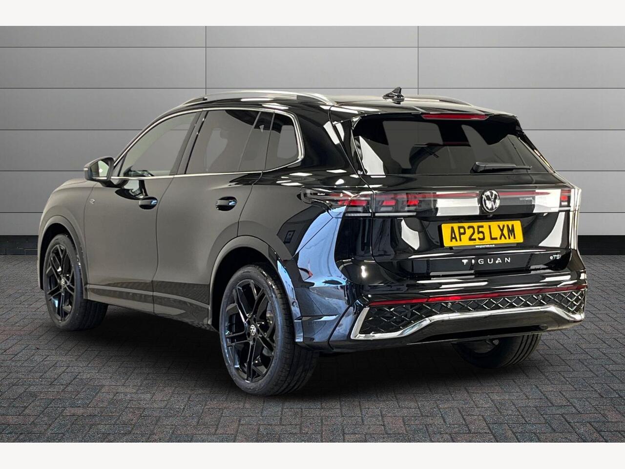 Used Volkswagen Tiguan 2025 for sale - 76679146: Photo 3