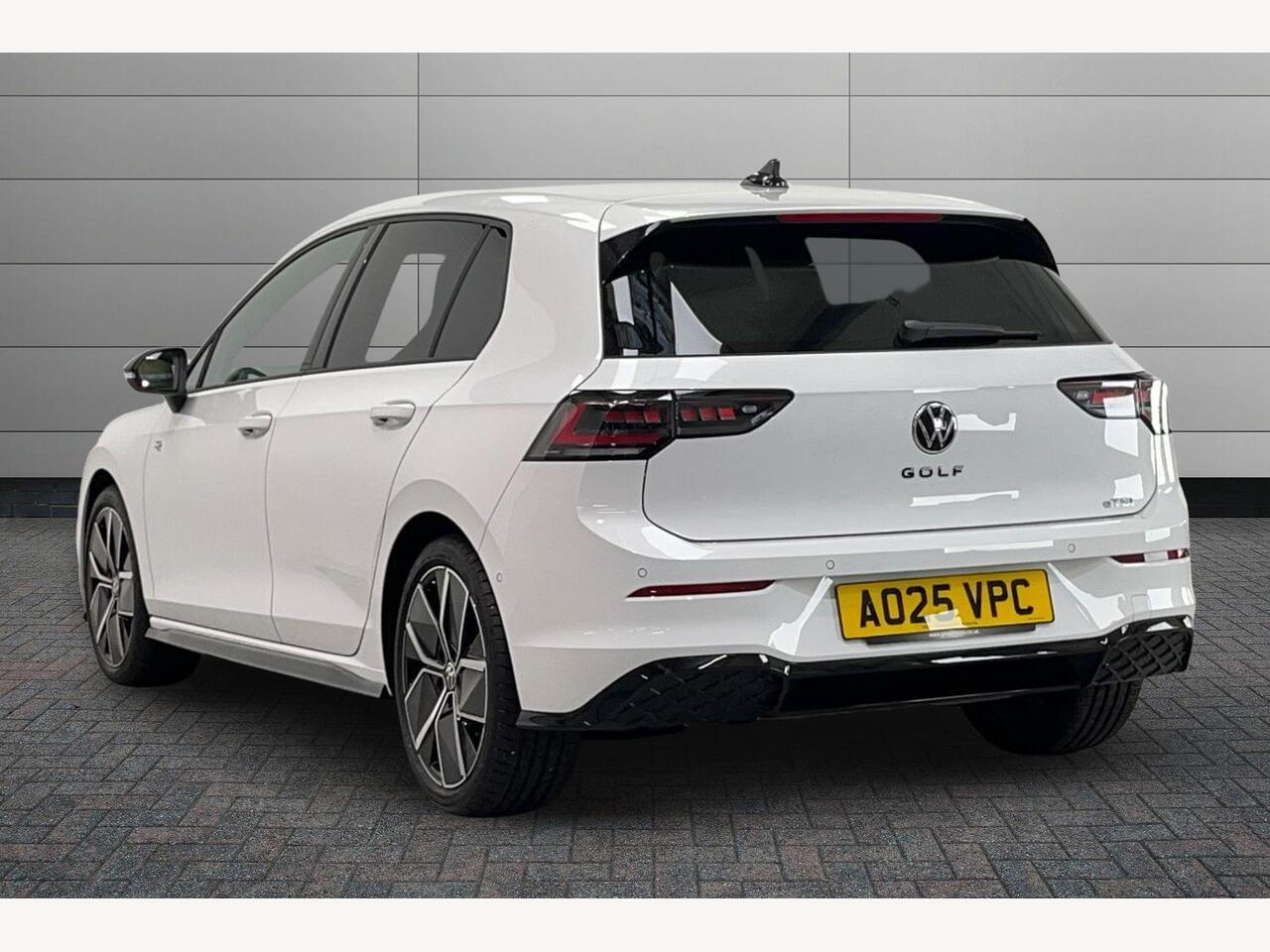 Used Volkswagen Golf 2025 for sale - 77307182: Photo 3