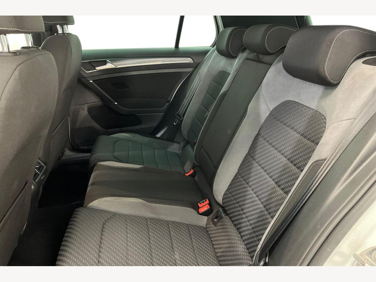 Used Volkswagen Golf 2018 for sale - 78036573: Photo 10