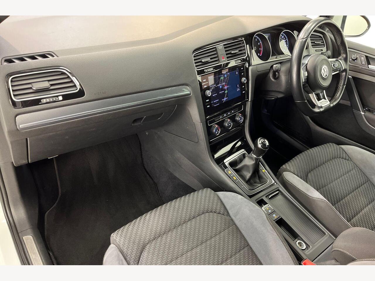 Used Volkswagen Golf 2018 for sale - 78036573: Photo 2