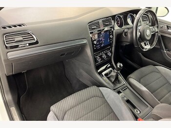 Used Volkswagen Golf 2018 for sale - 78036573: Photo