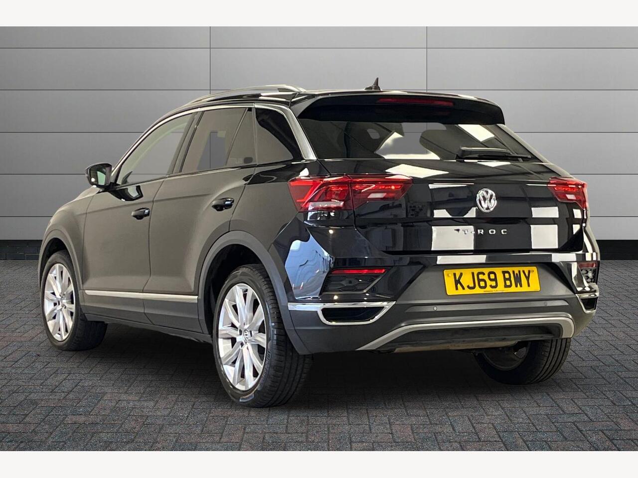 Used Volkswagen T-Roc 2020 for sale - 76680941: Photo 3