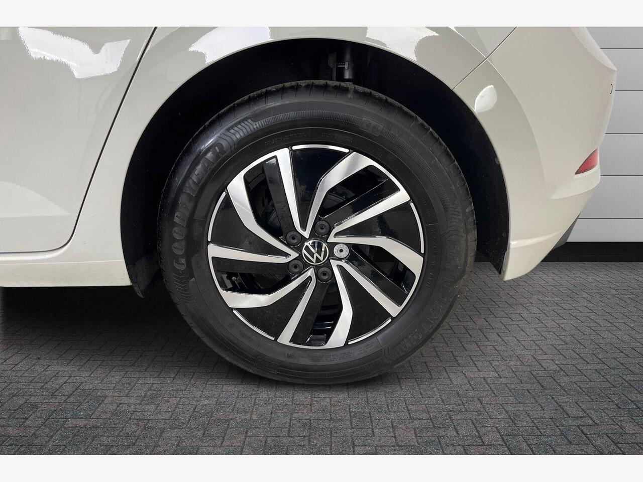 Used Volkswagen Polo 2023 for sale - 76841704: Photo 7