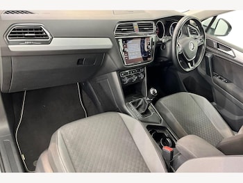 Used Volkswagen Tiguan 2019 for sale - 76673797: Photo