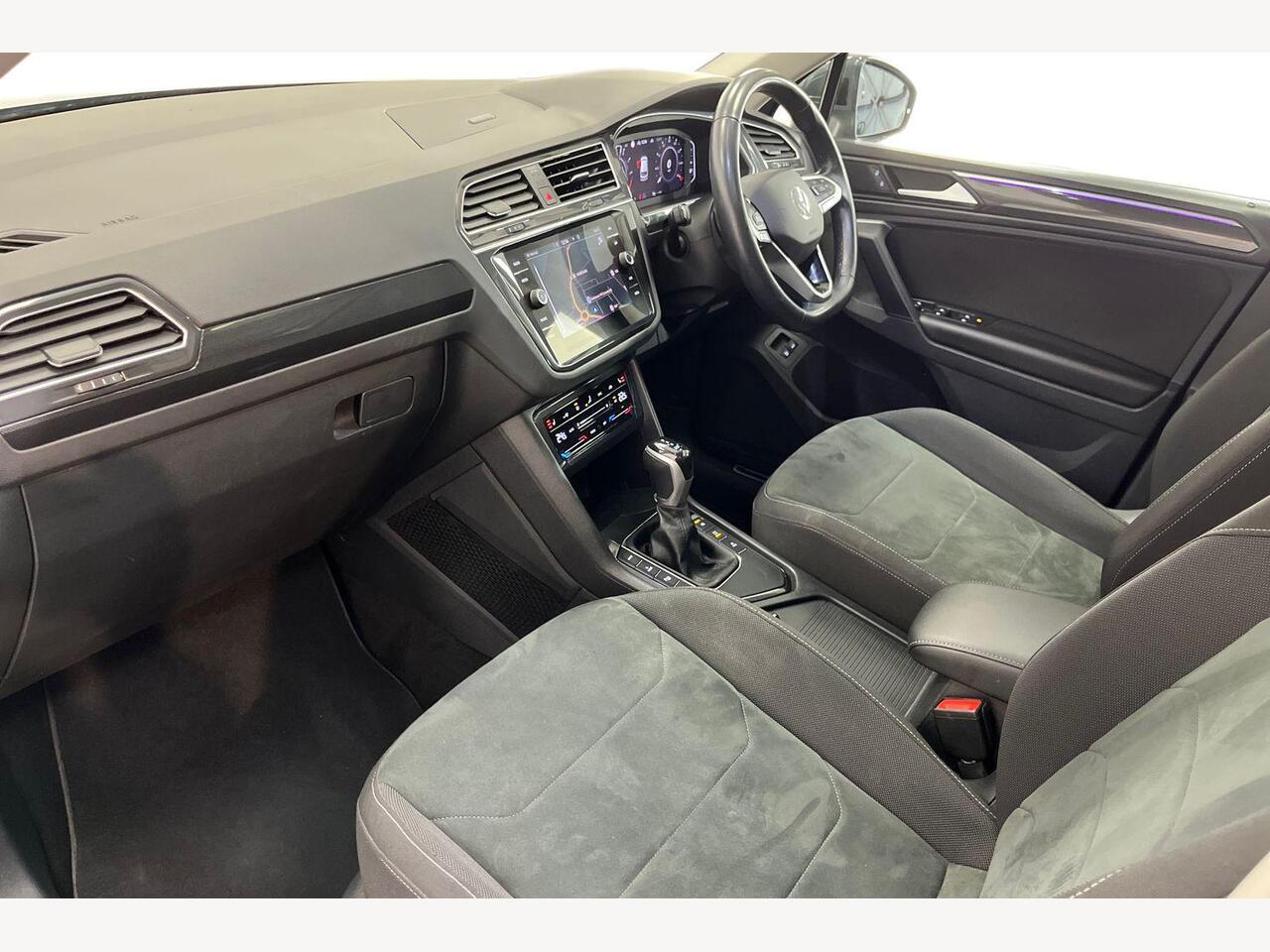 Used Volkswagen Tiguan 2021 for sale - 77132869: Photo 2