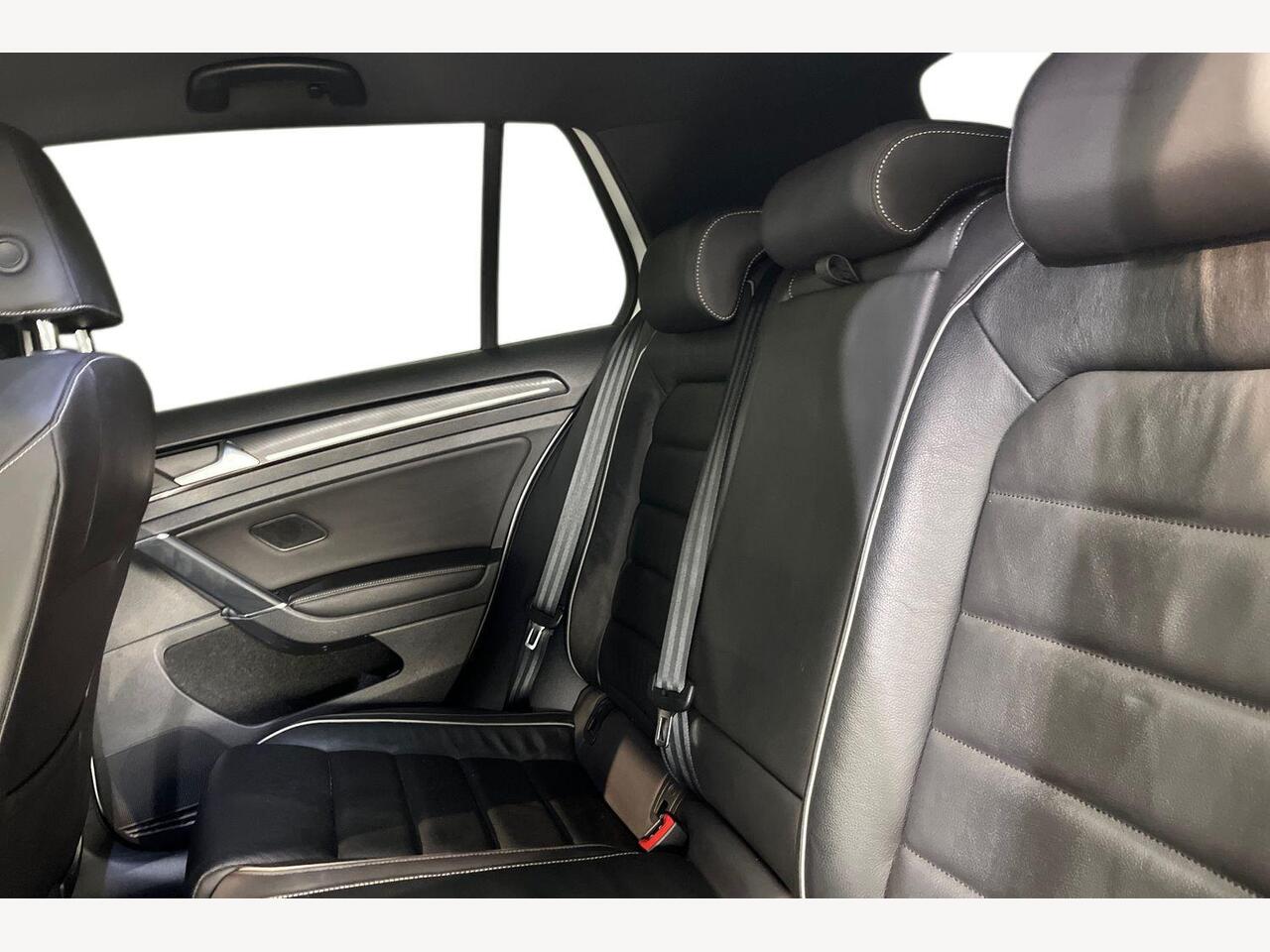 Used Volkswagen Golf 2019 for sale - 76999112: Photo 10