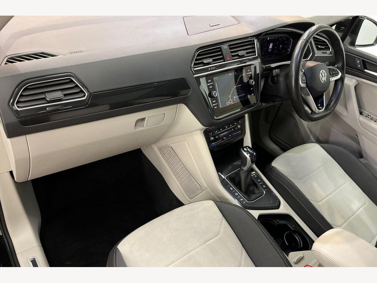 Used Volkswagen Tiguan 2022 for sale - 77528745: Photo 2